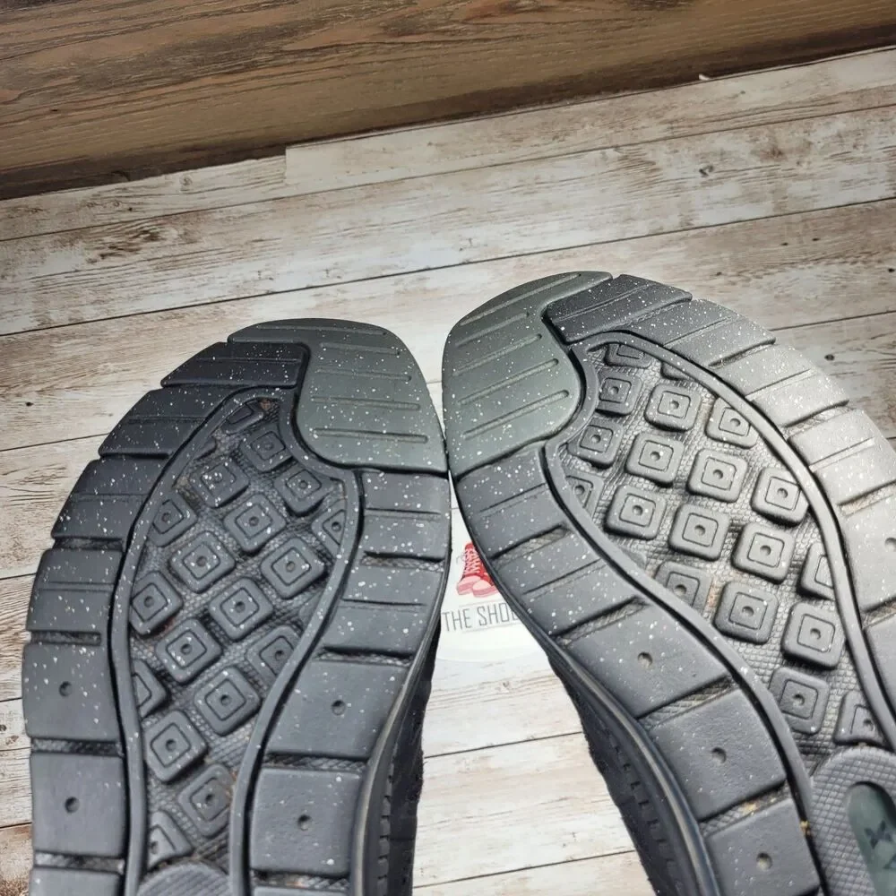 Nike Air Max Genome 6Y/ Women Size 7.5 Low Black Anthracite Athletic Shoes